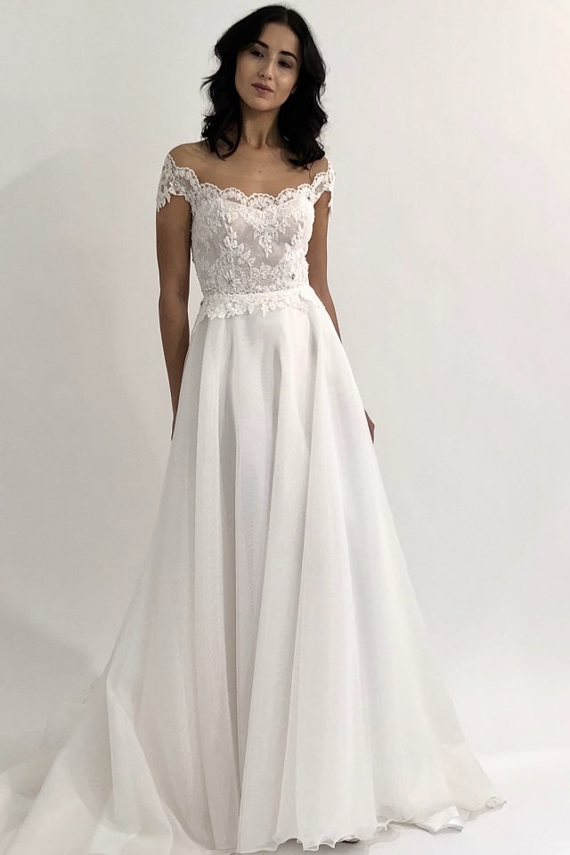 Abito-da-sposa-Vittoria-semplice