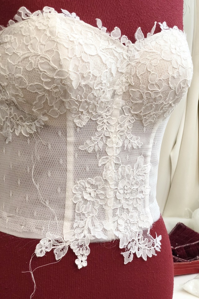 abiti da sposa su misura e La consulenza look sposa deale